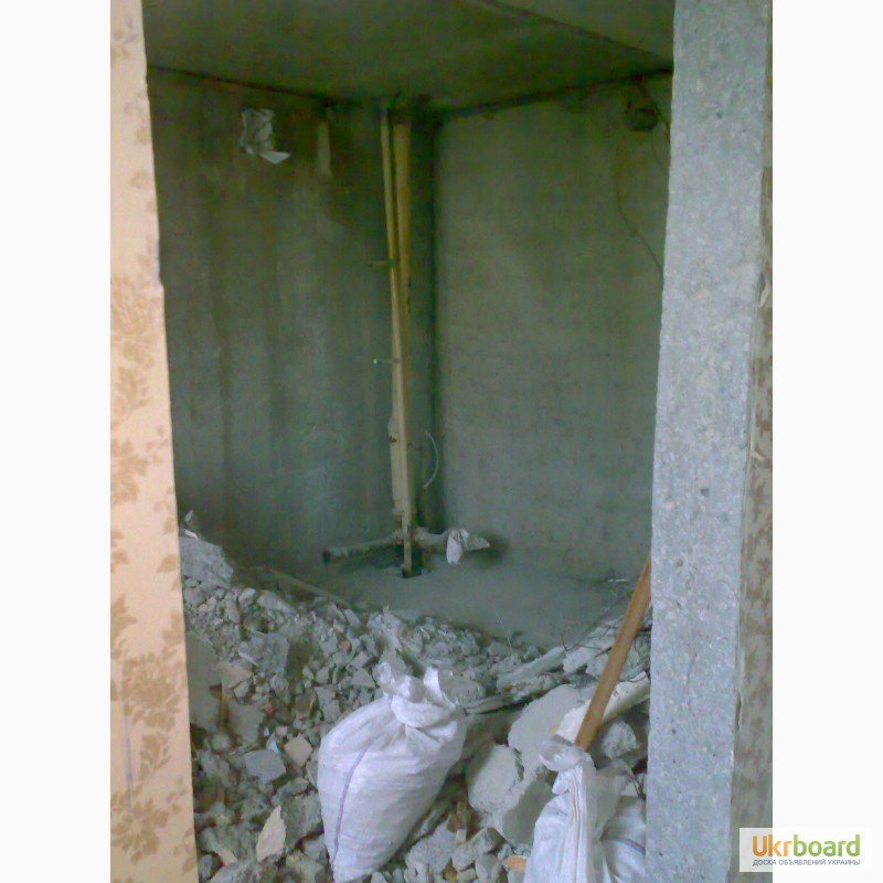 Фото 4. Демонтаж сантехкабин, стен, перегородок, бетона.Резка проемов, штроб в Харькове