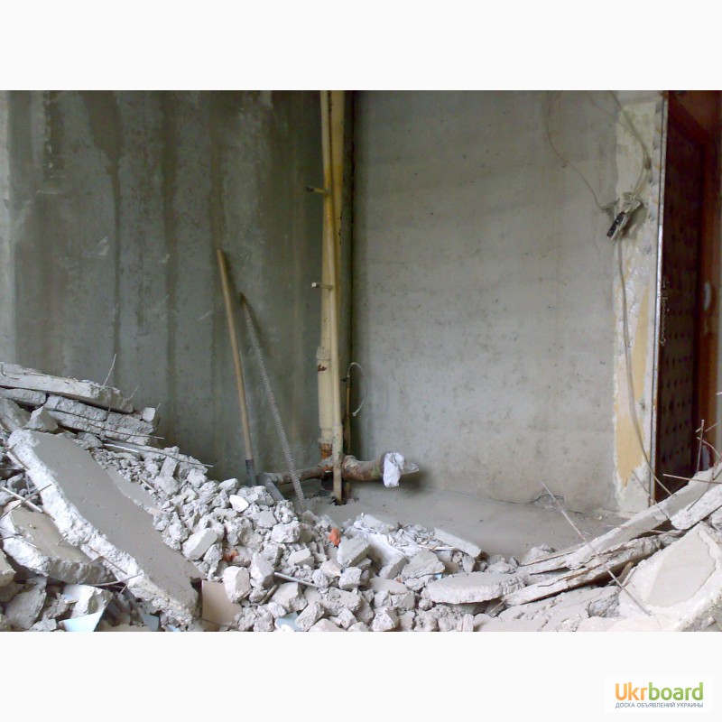 Фото 5. Демонтаж сантехкабин, стен, перегородок, бетона.Резка проемов, штроб в Харькове