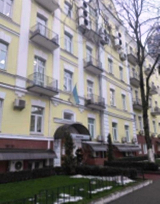 Фото 3. Административное здание с цокольным и мансардным этажом в Печерском районе, Киева