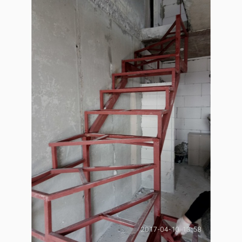 Фото 8. Изготовление лестниц металлических