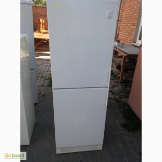 131. холодильник Electrolux ER3309B 3200 грн