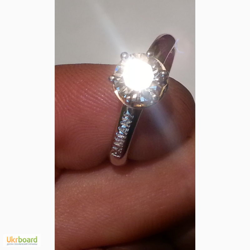 Фото 3. Продам кольцо damiani с бриллиантом (1 карат)