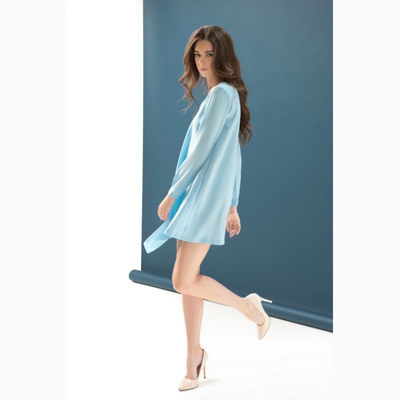Фото 2. Женское платье небесно-голубого цвета от DZAN