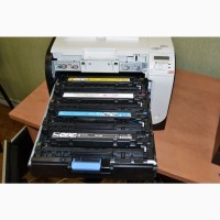 Принтер HP COLOR LaserJet Pro 300 M351a