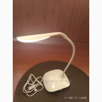Светодиодная лампа с встроенным аккумулятором Remax Milk Series LED Eye-Protecting Light