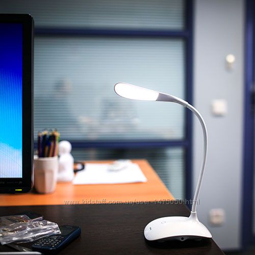 Фото 6. Светодиодная лампа с встроенным аккумулятором Remax Milk Series LED Eye-Protecting Light