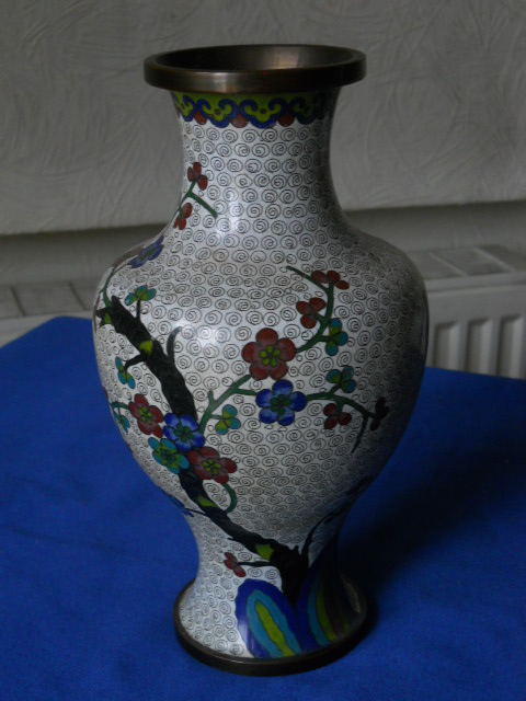 Фото 7. Китайская ваза клуазоне (перегородчатая эмаль) сакура