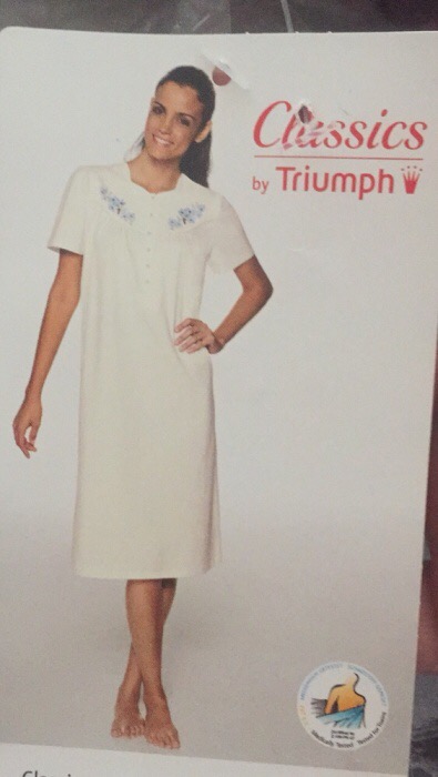 Фото 4. Домашняя одежда лёгкая Triumph сток оптом (Триумф халаты, пижамы, платья и ночнушки)