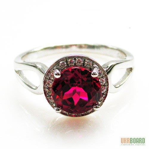 Фото 2. Серебряное кольцо с рубином 2,00 карат и цирконами. НОВОЕ (Код: 00124)