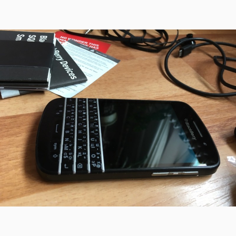 Фото 5. Blackberry Q 10 (в отличном состоянии)
