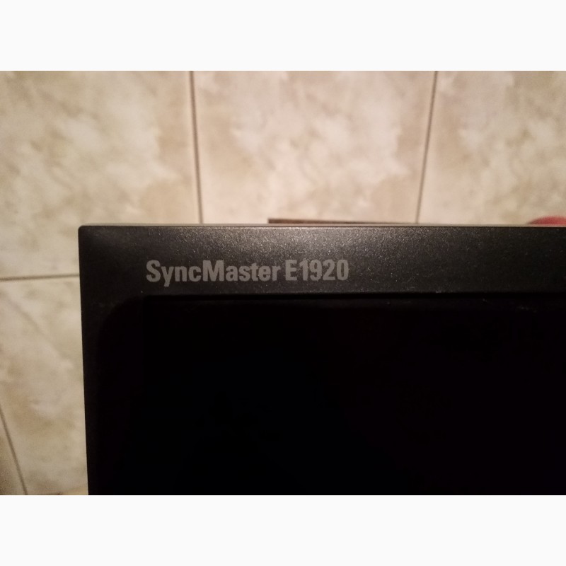 Фото 3. Продам монитор Sync Master E1920 TFT TN 18.5 1366 x768