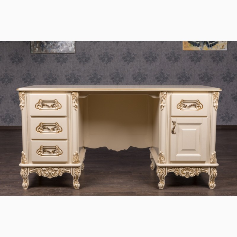 Фото 13. Белый деревянный стол Версаль для кабинета Барокко стиль
