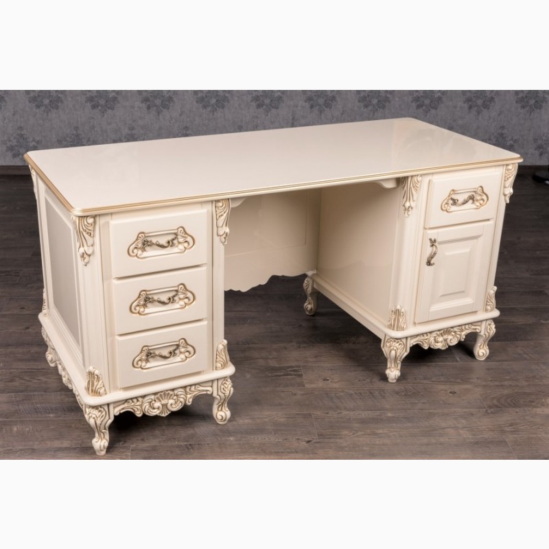 Фото 8. Белый деревянный стол Версаль для кабинета Барокко стиль