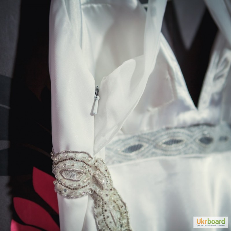 Фото 5. Ніжна весільна сукня американського бренду BetsyAdam, розмір S