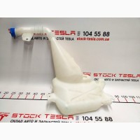 Бачок стеклоомывателя Tesla model S, model S REST 1005400-00-D 1005400-00-B