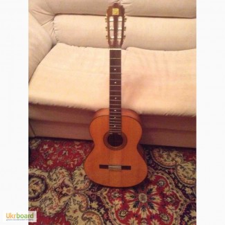 Продам классическую гитару Alhambra 4C