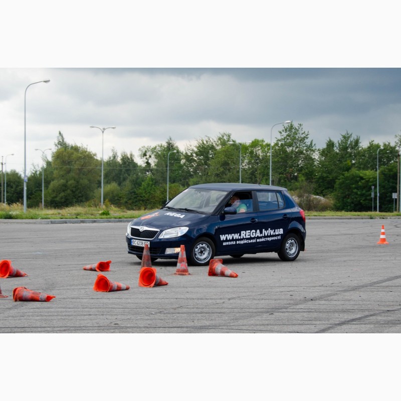 Фото 3. Корпоративне навчання водіння «Safety driving» від автошколи REGA