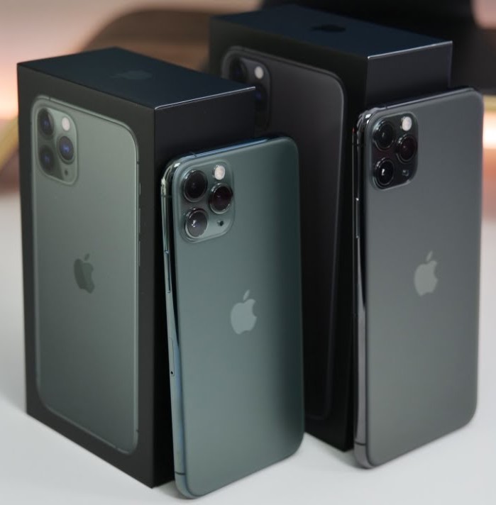Фото 5. Apple iPhone 11 Pro 64 ГБ коштує 500 доларів и iPhone 11 Pro Max 64 ГБ коштує 550 доларів