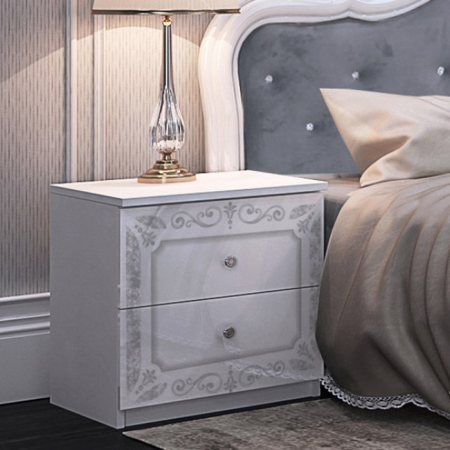 Фото 3. Классическая спальня Луиза белая с серебром
