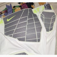 Компрессионные, защитные шорты-бриджи Nike Pro Combat