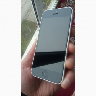 Продам iPhone 5c 16G (белый). Не рабочий