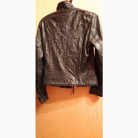 Продам кожаную куртку РАЗМЕР 44-46 ЗА 1700 грн