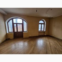 Продаж 4-к будинок Київ, Дніпровський, 130000 $