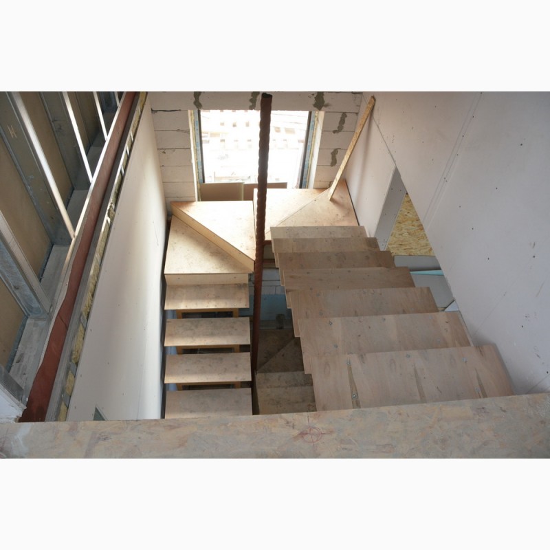 Фото 5. Лестницы из металла. Броневик Днепр