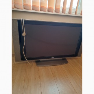 Продам телевизор LG 42PX4RV