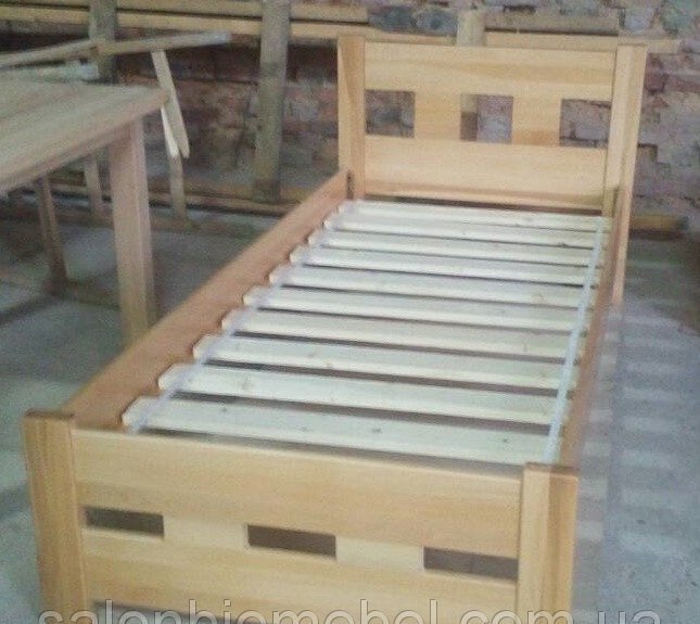 Фото 4. Продам кровать недорого из бука 90*200 см