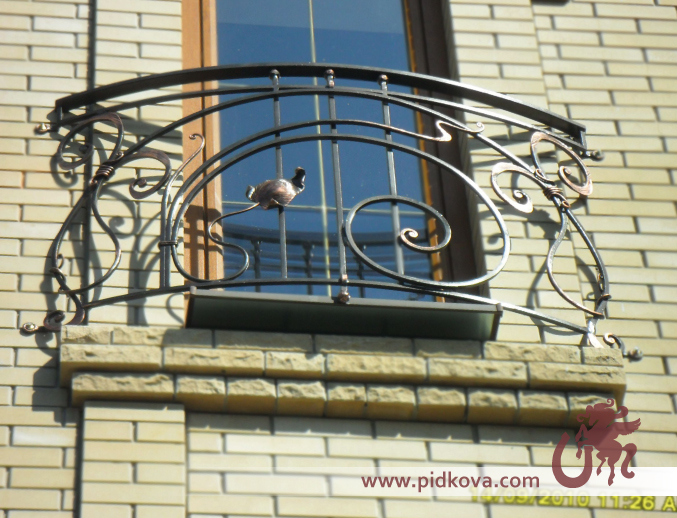 Фото 11. Кованые французские балконы, перила