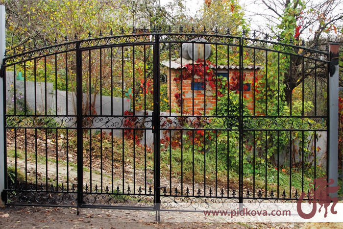 Фото 4. Кованые распашные ворота с калиткой, ворота ковка