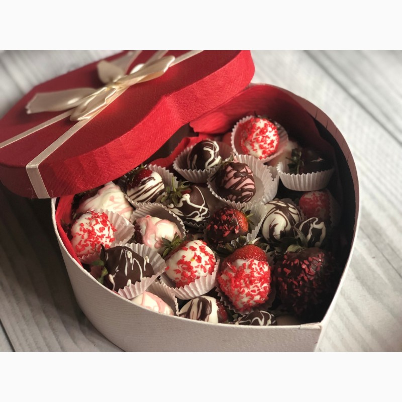 Набор клубника в шоколаде заказать в Киеве дешево