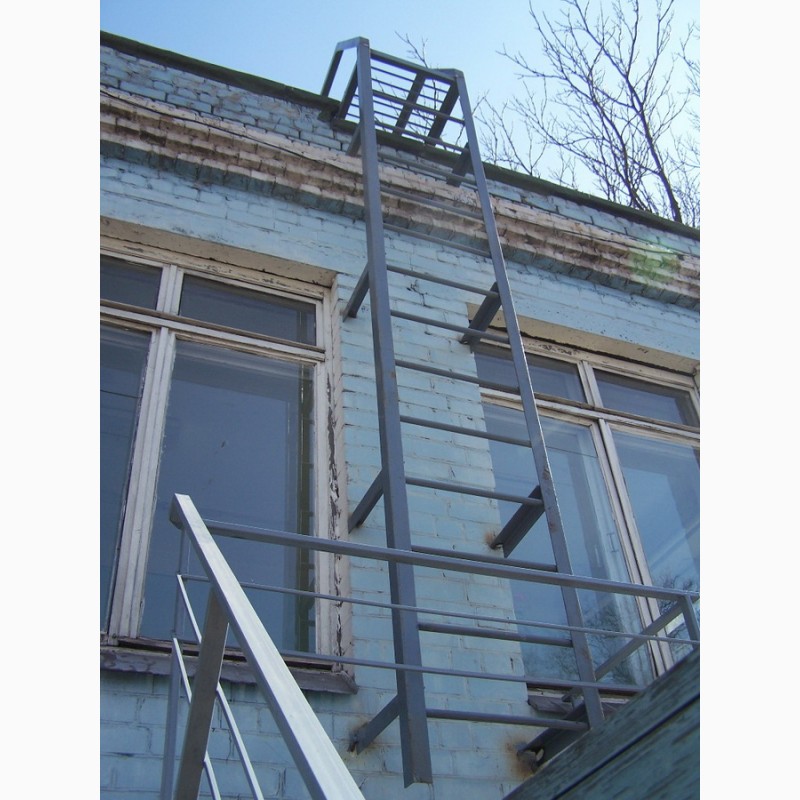 Фото 20. Лестницы из металла, наружные. Броневик Днепр
