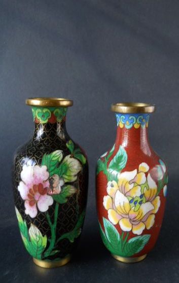 Две винтажные Китайские вазы клуазоне