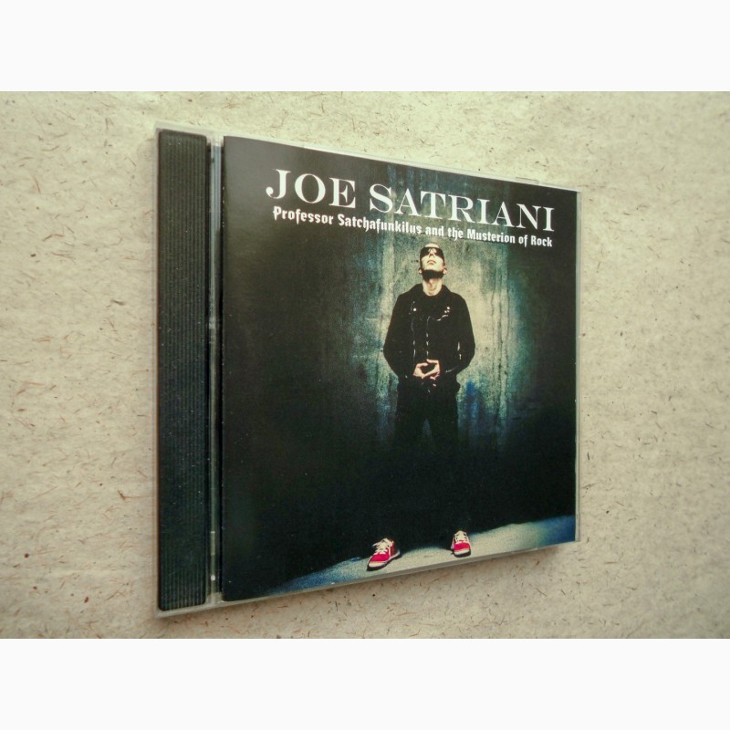 Фото 2. CD диск Joe Satriani - Professor Satchafunlilus and the Musteroon of Rock