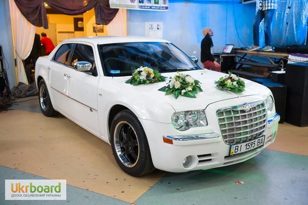 Фото 2. Аренда авто на свадьбу Chrysler 300 С