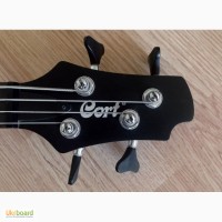СРОЧНО продам бас-гитару CORT ACTION WS (недорого и в супер состоянии)