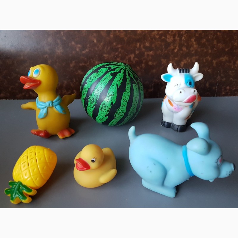 Фото 2. Игрушки резиновые, 5шт. Мячик-арбуз, утка с утенком, корова, щенок + погремушка