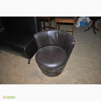 Продам кресла бу для паба бара ресторана, кресла выполнены из кож зама коричневого цвета