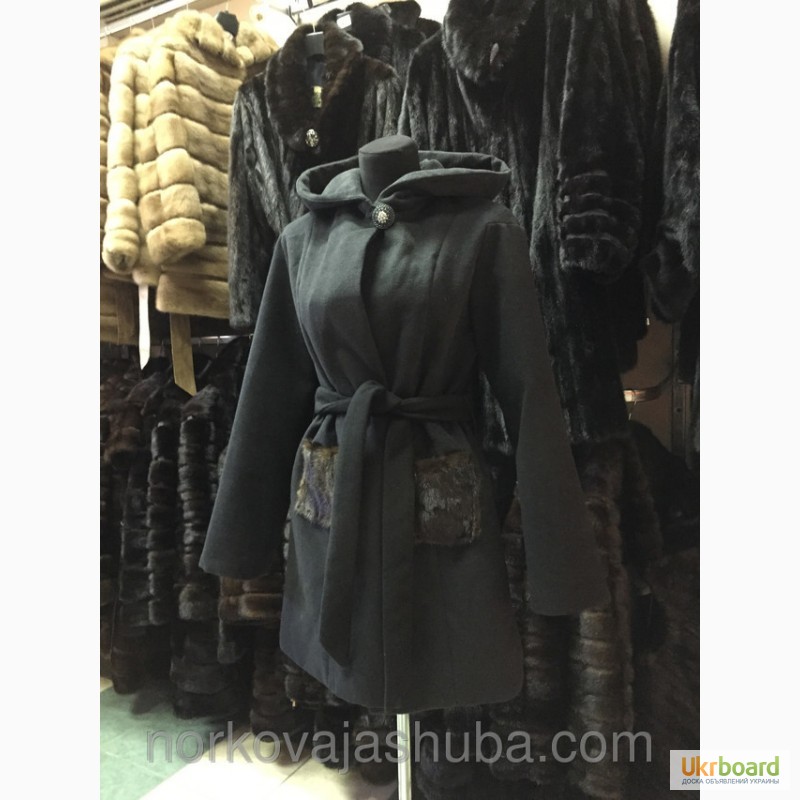 Фото 5. Шикарное кашемировое пальто с декоративными норковыми карманами