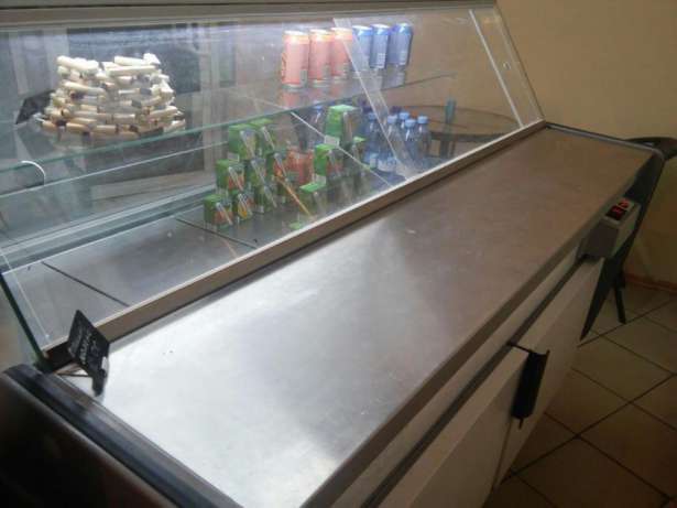 Фото 3. Продам холодильные витрины Сиена Эко