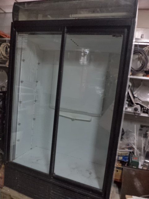 Фото 4. Холодильные шкафы б/у больших размеров
