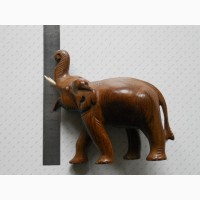Деревянный слон ручной работы