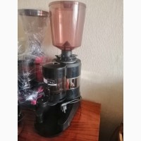 Профессиональная кофемашина La Cimbali M 28 и Кофемолка Сunil