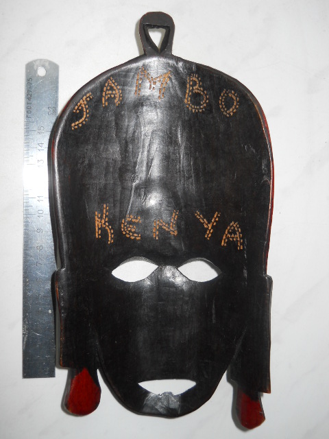 Фото 6. Африканская маска из дерева