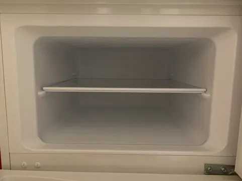 Фото 4. Продам холодильник