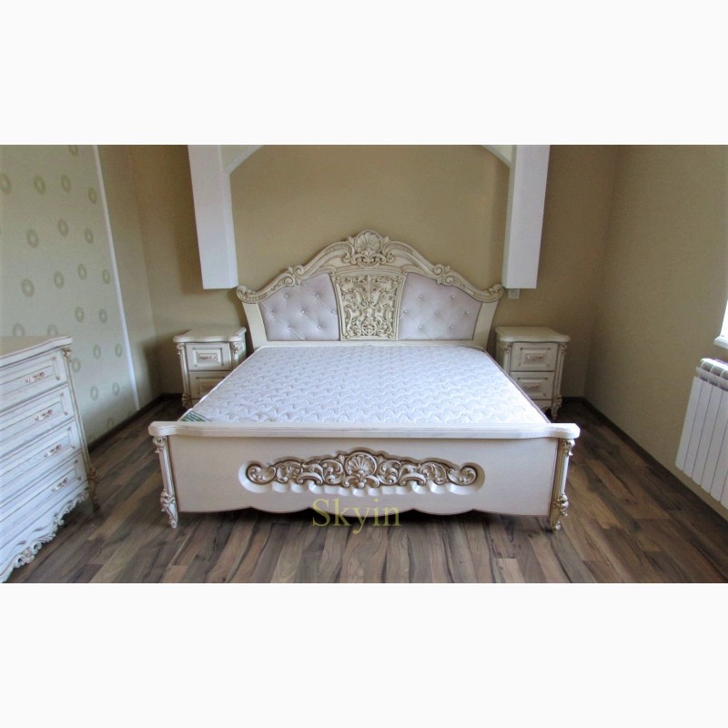 Фото 9. Шикарне дубове ліжко Кармелія бароко стиль з різьбленням