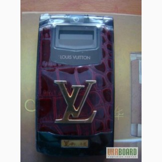 Louis Vuitton LV8 Vinous