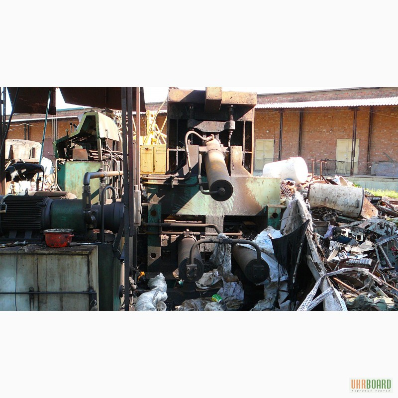 Фото 2. Продам б/в Гідравлічний прес для переробки металобрухту Y83-250
